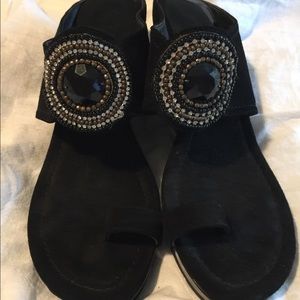 Donald Pliner Suede toe ring wedge